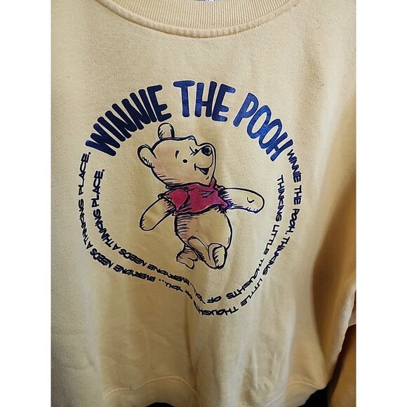 Winnie The Pooh Sweatshirt Disney Size Large Yellow - Picture 2 of 5